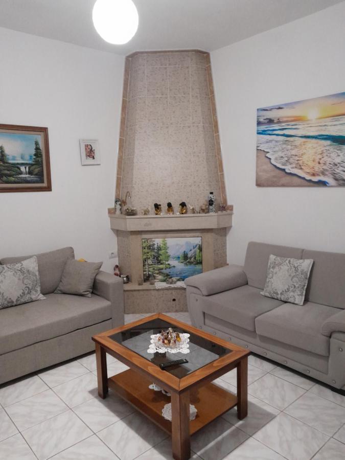 Luxury Dennis Home Sarande Exterior photo