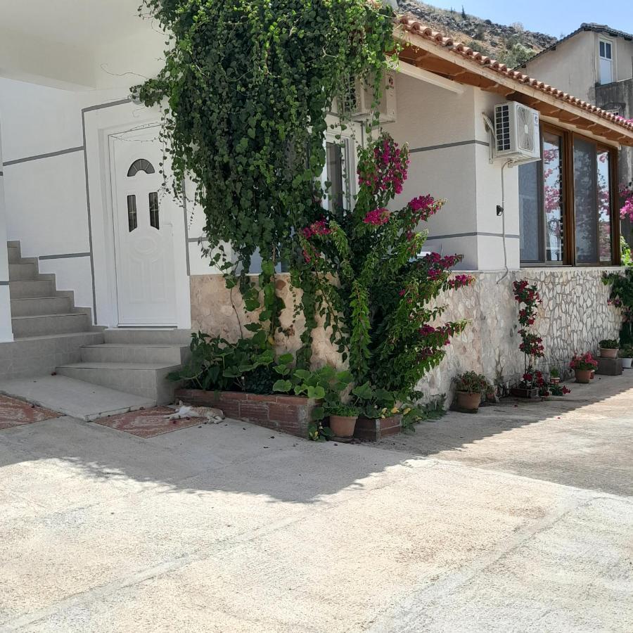 Luxury Dennis Home Sarande Exterior photo